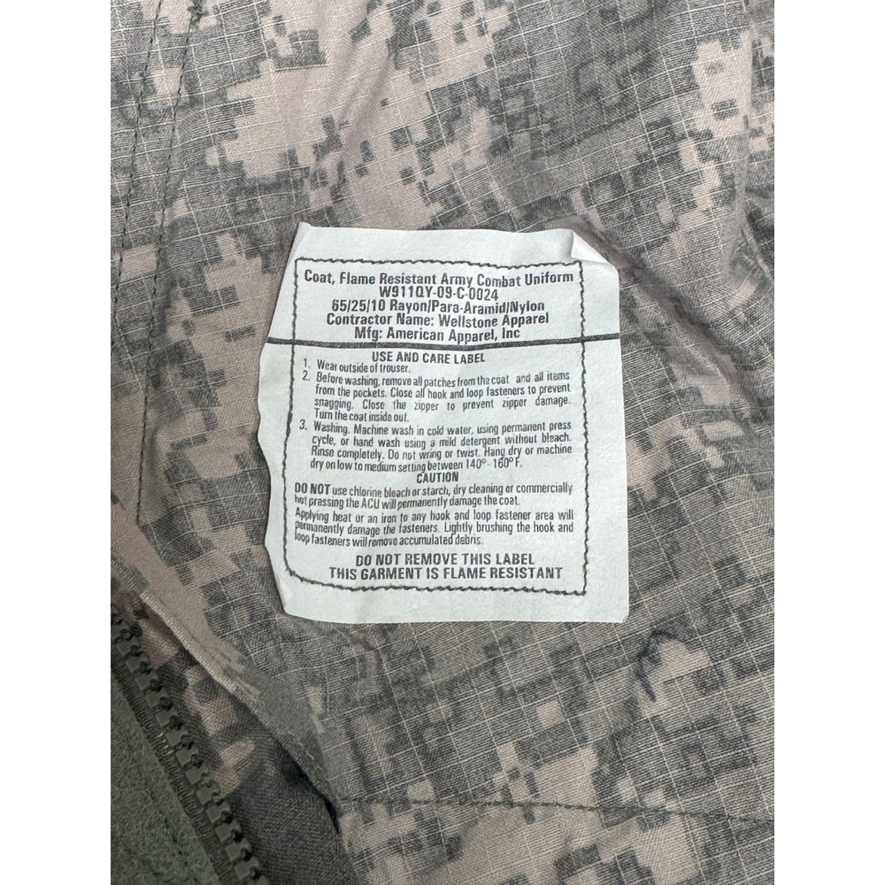 US Army FR ACU Coat Medium Regular Flame Resistant American UCP Camo Jacket NWT - Picture 3 of 5